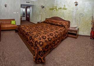 Отель Hotel Izvora 2 Арбанаси Двухместный номер Делюкс с 1 кроватью и ванной-5